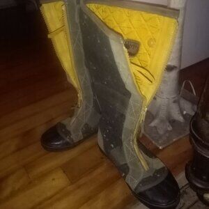 Sorel Boots Suede and Wool